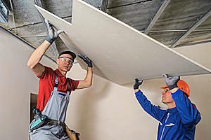 10 Étapes à suivre pour poser un plafond correctement à Saint-Pierre-Lavis